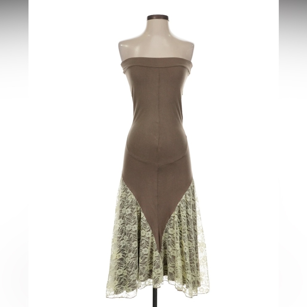 Mishu chocolate brown strapless dress with the prettiest lace 🤎🐻